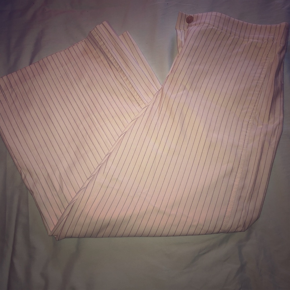 High Rise - Wide Leg Capri